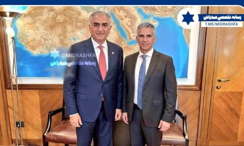 دیدار محرمانه پهلوی و رئیس موساد تائیدیست بر بودن پهلوی در جزیره شیطانی اپستین منتهی فعلا اسم او علنی نمی شود !!!
